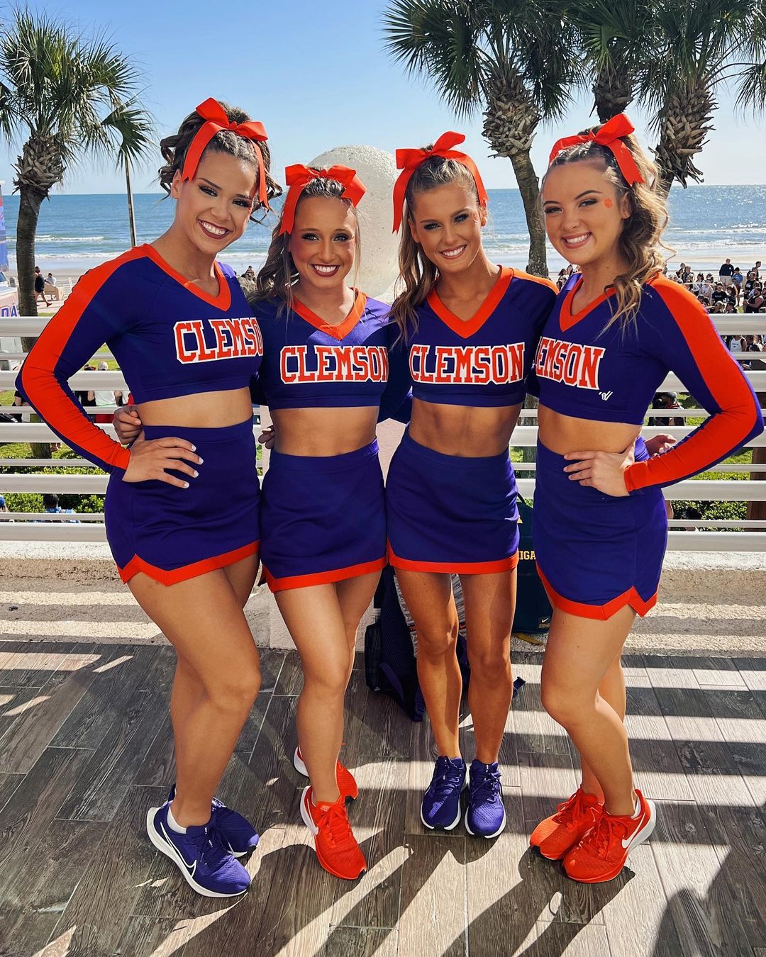 Cheergirls.com