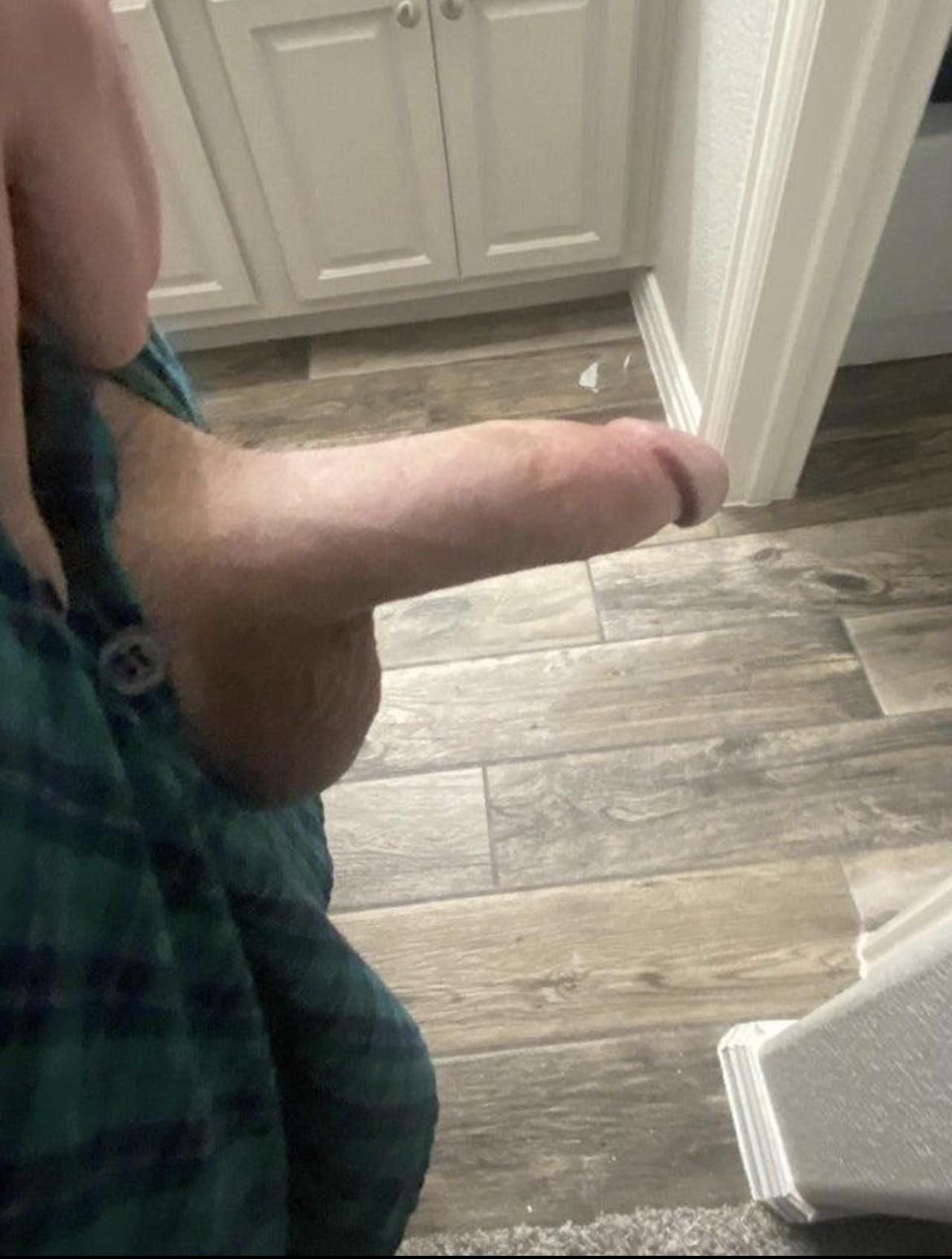 your wife wants to use my cum as lube Scrolller