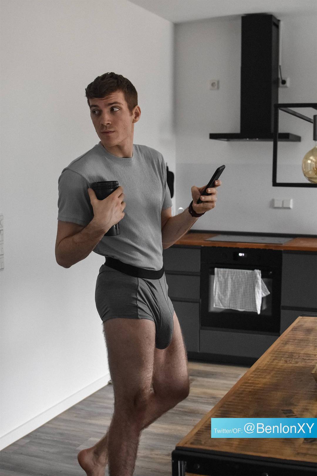 Can you see my cock from this angle? | Scrolller